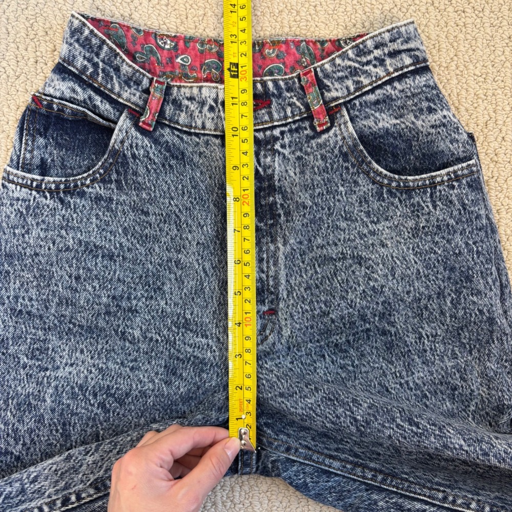 80s Vintage Lee High Waisted Acid Wash Jeans | Blue Size Size 13, Paisley Trim - Picture 13 of 16